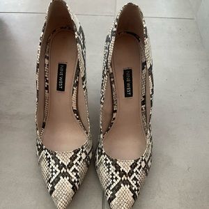 Nine West pumps size 8 1/2
